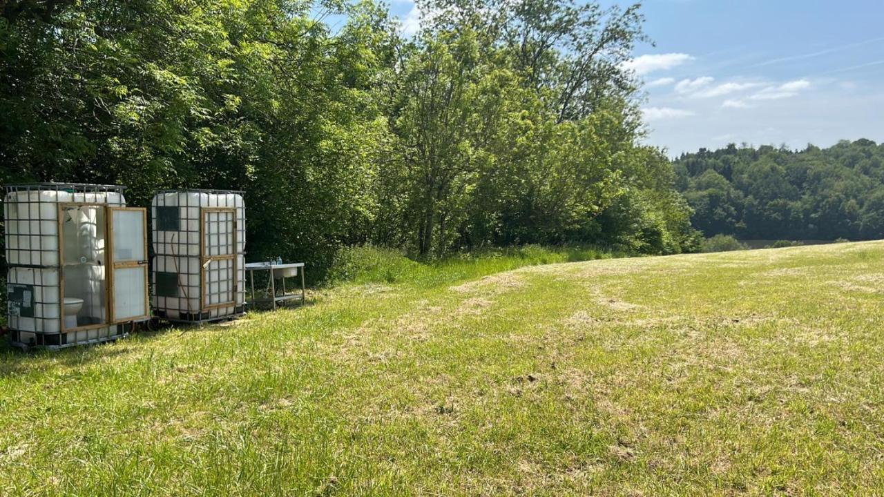 بالكومب Quirky Vintage Horsebox Conversion With Stunning Views Of Ardingly Reservoir المظهر الخارجي الصورة